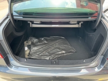 2016 梅赛德斯-奔驰 E 级 E250 AMG 系列 2.0 (一个) CKD 