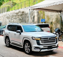 2021 TOYOTA LAND CRUISER ZX 3.3T DIESEL FULL MODELLISTA SAFETY+ UNREGISTER