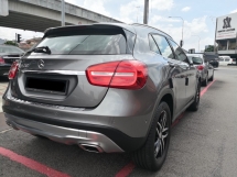2015 MERCEDES-BENZ GLA GLA200 CBU TAHUN DIBUAT 2015 Pengangkutan Kitaran Servis Penuh 84k km Sahaja (( PERCUMA 2 JAMINAN TAHUN ))