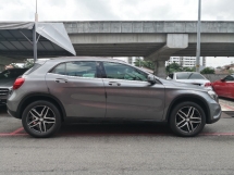 2015 MERCEDES-BENZ GLA GLA200 CBU TAHUN DIBUAT 2015 Pengangkutan Kitaran Servis Penuh 84k km Sahaja (( PERCUMA 2 JAMINAN TAHUN ))