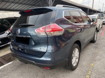 2015 NISSAN X-TRAIL 2.5L 环绕摄像头 7 座真皮座椅 无钥匙