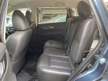 2015 NISSAN X-TRAIL 2.5L 环绕摄像头 7 座真皮座椅 无钥匙