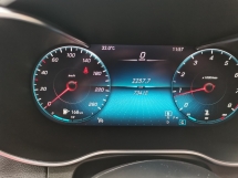 2020 梅赛德斯-奔驰 GLC 梅赛德斯-奔驰 GLC200 2.0cc AMG 系列 (一个)