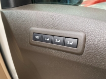 2009 TOYOTA VELLFIRE 2.4 五、已注册 2011 7Seater 2电动车门摄像头 