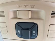 2009 TOYOTA VELLFIRE 2.4 五、已注册 2011 7Seater 2电动车门摄像头 