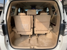 2009 TOYOTA VELLFIRE 2.4 五、已注册 2011 7Seater 2电动车门摄像头 