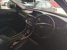 2015 HONDA ACCORD 2.0 VTI L (一个) 28千公里