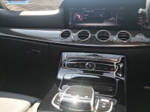 2019 MERCEDES-BENZ E-CLASS E350 AMG CKD Bukan Hibrid TAHUN DIBUAT 2019 Facelift Baru HAP SENG 31000 km Sahaja ((percuma 2 tahun waranti))