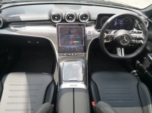 2023 MERCEDES-BENZ C-CLASS C300 AMG Model Baharu TAHUN DIBUAT 2023 CKD Selesai 15000 km Sahaja Di Bawah Mercedes Malaysia Waranti kepada 2027