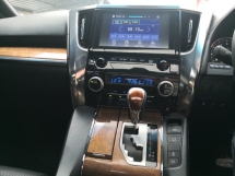 2015 丰田ALPHARD 3.5 行政酒廊满载规格年份制造 2015 已转换 2018 全新改版 (2 年保修) 