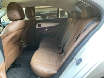 2016 MERCEDES-BENZ E-CLASS E200 2.0 (A) CBU Avantgarde Reg 2017 Waranti Percuma