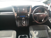2017 TOYOTA VELLFIRE 2.5 Z 规格 制造年份 2017 全包 2 电动门 7 座赛车 2021 ((( 自由 2 一年保修 )))