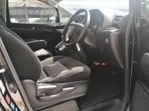 2017 TOYOTA VELLFIRE 2.5 Z 规格 制造年份 2017 全包 2 电动门 7 座赛车 2021 ((( 自由 2 一年保修 )))