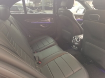 2019 奔驰E级 2019 梅赛德斯-奔驰E350 2.0 AMG CKD 注册 2020 51ķKM全部服务记录 
