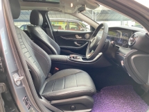 2017 梅赛德斯-奔驰 E 级 E250 CGI AVANTGARDE CKD Reg 2018 全面服务 