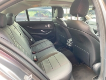 2017 梅赛德斯-奔驰 E 级 E250 CGI AVANTGARDE CKD Reg 2018 全面服务 