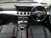 2016 MERCEDES-BENZ E-CLASS E200 W213 Avantgarde YEAR MADE 2016 Mil 80k km Full Service Hap Seng ((( 2 Yrs Warranty )))