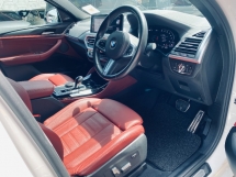 2022 宝马X4 2.0 (一个) Facelift M-Sport CKD全面服务UW2027