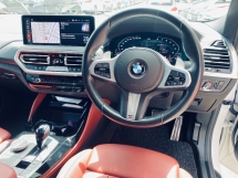 2022 宝马X4 2.0 (一个) Facelift M-Sport CKD全面服务UW2027