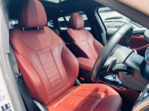 2022 宝马X4 2.0 (一个) Facelift M-Sport CKD全面服务UW2027