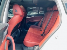 2022 宝马X4 2.0 (一个) Facelift M-Sport CKD全面服务UW2027