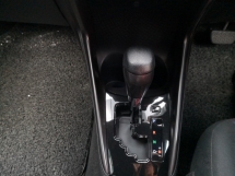 2022 TOYOTA YARIS 1.5 E Tahun Dibuat 2022 Perbatuan Pemilik Wanita 29000 km Sahaja Perbatuan Tulen ((( 3 JAMINAN TAHUN )))