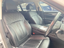 2019 BMW 7 SIRI 740Le Facelift CKD 41K KM Rekod Servis Penuh UW26
