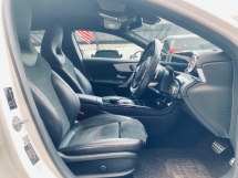 2018 MERCEDES-BENZ A250 2.0 (一个) AMG 64K KM 全程免费服务 2 年保修
