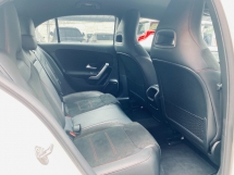 2018 MERCEDES-BENZ A250 2.0 (一个) AMG 64K KM 全程免费服务 2 年保修