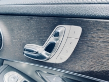 2019 MERCEDES-BENZ GLC 200 2.0 (A) Facelift CKD Berdaftar 2020 F/Perkhidmatan