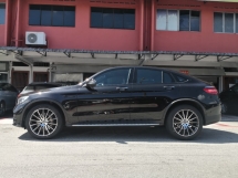 2019 MERCEDES-BENZ GLC-CLASS GLC300 COUPE AMG Year Made 2019 Done 58k km Only Full Service Cycle Carriage (( 2 Years Warranty ))