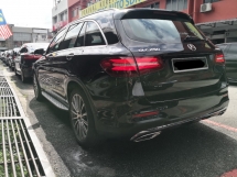 2015 MERCEDES-BENZ GLC 250 AMG 4Matic 制造年份 2015 CBU 全方位服务 HAP SENG STAR ((( 2 两年保修 )))