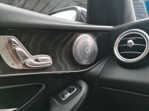 2015 MERCEDES-BENZ GLC 250 AMG 4Matic 制造年份 2015 CBU 全方位服务 HAP SENG STAR ((( 2 两年保修 )))