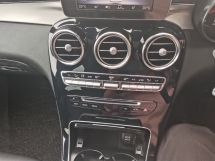 2019 梅赛德斯 - 奔驰GLC梅赛德斯奔驰GLC300 2.0cc AMG Coupe (一个) 翻新