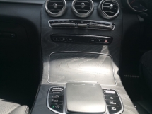 2020 MERCEDES-BENZ GLC-CLASS GLC300 2.0cc AMG Tahun Dibuat 2020 4Matic Mil 30000 km Sahaja Waranti CYCLE Servis Penuh kepada 2025