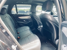 2018 MERCEDES-BENZ GLC 250 2.0 (A) AMG CKD Tahun Sebenar Buat Waranti Percuma