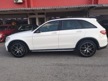 2020 梅赛德斯-奔驰 GLC 梅赛德斯-奔驰 GLC300 2.0cc AMG 系列 (一个) 里程 26,000 公里