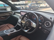 2020 梅赛德斯-奔驰 GLC 梅赛德斯-奔驰 GLC300 2.0cc AMG 系列 (一个) 里程 26,000 公里