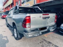 2017 TOYOTA HILUX 2.4 (A) Kulit Rekod Servis Penuh G VNT 64K KM
