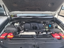 2019 丰田陆地巡洋舰 2.8 普拉多TX (一个) REG 2024