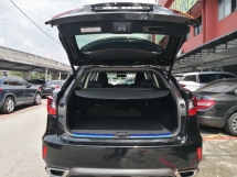 2019 雷克萨斯 RX300 豪华 CBU 年份 2019 完毕 64000 km 唯一提供全方位服务 Lexus Malaysia (( 自由 2 年度保修 ))