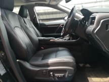 2019 雷克萨斯 RX300 豪华 CBU 年份 2019 完毕 64000 km 唯一提供全方位服务 Lexus Malaysia (( 自由 2 年度保修 ))