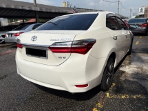 2018 丰田花冠ALTIS 1.8 G FACELIFT 无钥匙启动皮革相机