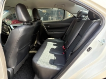 2018 丰田花冠ALTIS 1.8 G FACELIFT 无钥匙启动皮革相机