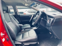 2017 丰田花冠ALTIS 1.8 G FACELIFT 无钥匙启动皮革相机