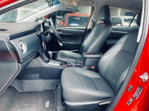 2017 丰田花冠ALTIS 1.8 G FACELIFT 无钥匙启动皮革相机