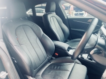 2021 BMW 2 Siri 218i m-sport CKD 33k km Waranti Perkhidmatan Penuh 2026