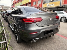 2021 梅赛德斯-奔驰 GLC 级 300 2.0 (一个) AMG 轿跑车 CKD REG 2022 FSR UW2026