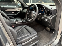 2021 梅赛德斯-奔驰 GLC 级 300 2.0 (一个) AMG 轿跑车 CKD REG 2022 FSR UW2026