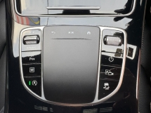 2021 梅赛德斯-奔驰 GLC 级 300 2.0 (一个) AMG 轿跑车 CKD REG 2022 FSR UW2026